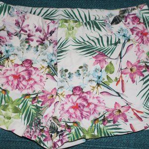 JC Penney Floral Casual Beach Shorts Size 6